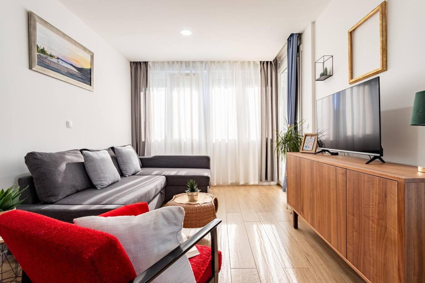 Center Apartment Pia Omiš Exterior foto